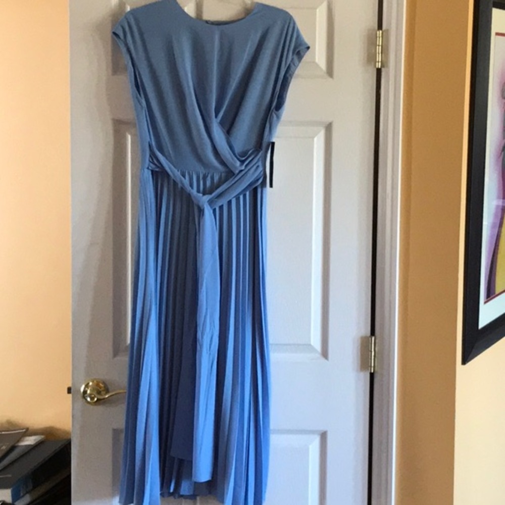 Muggy London dress